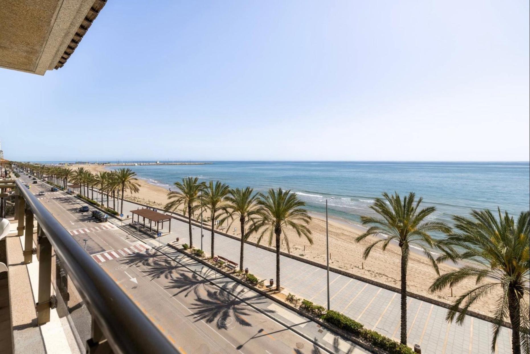Beach Apartment In Calafell Buitenkant foto